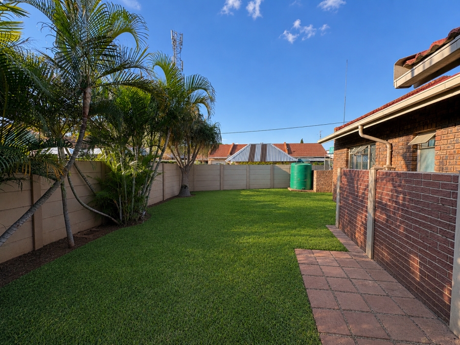 3 Bedroom Property for Sale in Oos Einde North West